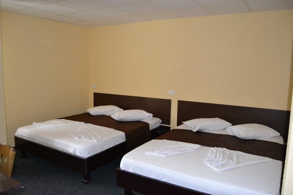 Casa Gorjeneasca Hotell Târgu Jiu Rum bild